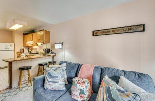 Red River Casa | Less Than Half-Mi to Red River Ski Area Townhome with Patio
