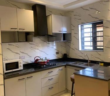 Ojokoro Apartamento | Less2More Luxury Suites