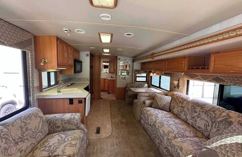 Stafford Alquiler De RV | Let's Go CAMPING!