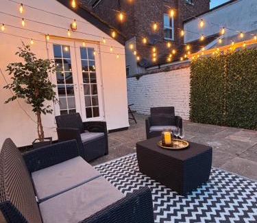 Southport Apartamento | Lethbridge Villa 49 3-bedroom Apartment with Garden, Fibre WiFi, free parking, sleeps 6