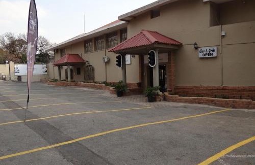 Greater Johannesburg Metropolitan Area Cabina | Letlapa Lodge and Conference Centre