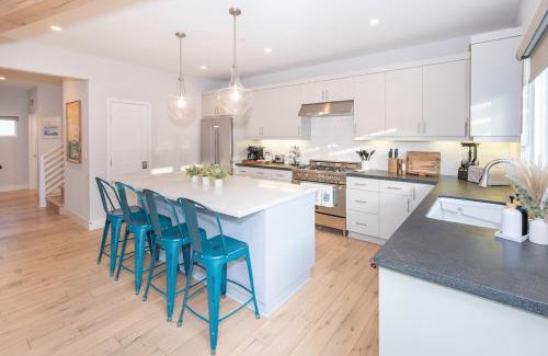 Leucadia Casa | Leucadia Oasis with Spa, EV, Fire Pit, AC, Walk to Beach