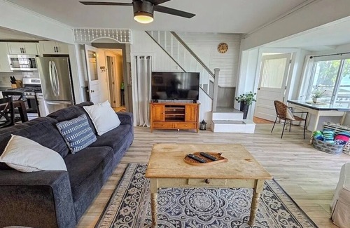 Auburn Cabaña | Muy bien renovado Cottage - Nivel de playa en una zona tranquila