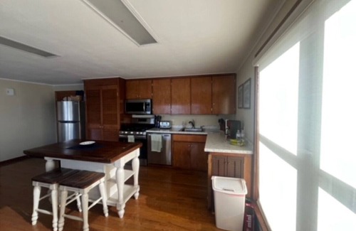 Skaneateles Cabaña | Level Lake Front/Sunset Side