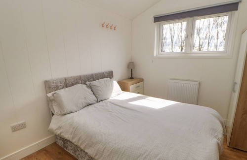 Hutton Rudby Cabaña | LEVENDALE POD, pet friendly, with hot tub in Hutton Rudby