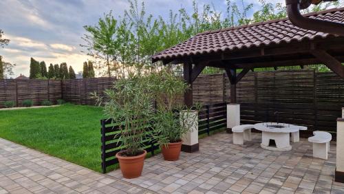 Nyirmeggyes Apartamento | Levendula Vendégház
