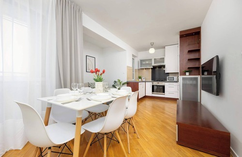 Zacisze Apartamento | Lewinowska 44 | Beautiful Apartment | Parking