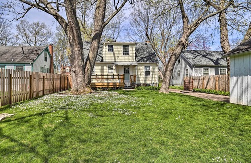Lexington Cabaña | Lexington Getaway w/ Backyard Deck < 2 Mi to UK!