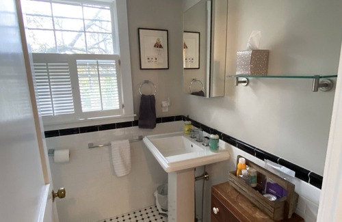 Loveitts Field Casa | Lg. Artes y Oficios, Willard Beach, Dana Cove, 2 BD, 2Bath, Piedra de PF,