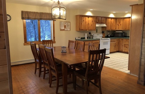 Sunday River Area Casa | Lg Cabin w / ski Mtn vistas; Ideal para familias para disfrutar de las cuatro estaciones.
