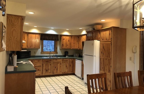 Sunday River Area Casa | Lg Cabin w / ski Mtn vistas; Ideal para familias para disfrutar de las cuatro estaciones.