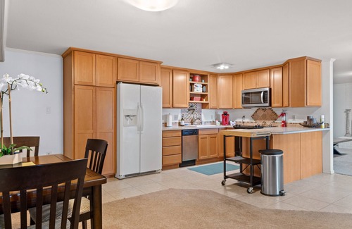 Tri-Cities Casa | Lg House w hermosa vista al río 2 historias, 5bd3bth
