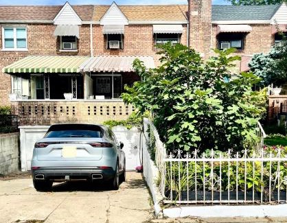 Queens Apartamento | LGA Airport near, Studio walk in bsmt Apt in a Private House!