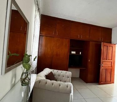 Zapopan Casa | Liah Amplio y Cómodo cuarto privado en Zapopan
