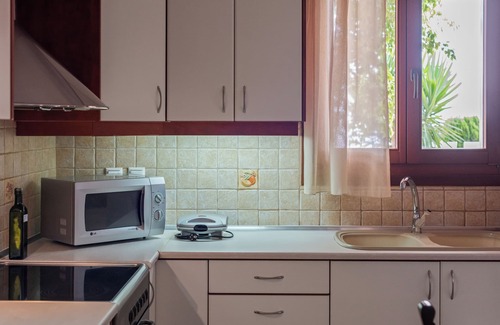 Makry Gialos Apartamento | Liakoto Stonewall House Ground Floor
