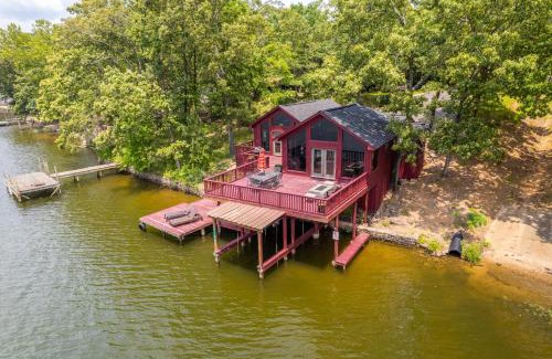 Rockwell Casa | Liams Lodge-Peaceful Cabin Panoramic Lake Views