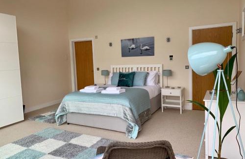South Cerney Casa | Libelle Lodge