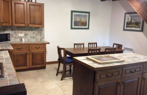Jumilhac-le-Grand Cabaña | Liberte Cottage private and secure dog friendly garden
