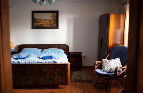 Stiavnicke Bane Casa | Libling Ružový