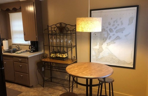 La Pointe Casa | Cabaña privada ubicada en la ciudad de Madeline Island ¡Fácil paseo a tiendas y restaurantes!