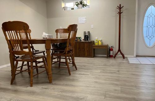 Promontory Casa | Licensed spacious basement suite with one king-size bed