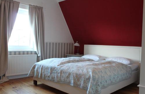 Alt-Travemunde/Ronnau Hotel | Lieblingsplatz Hotel Strandperle