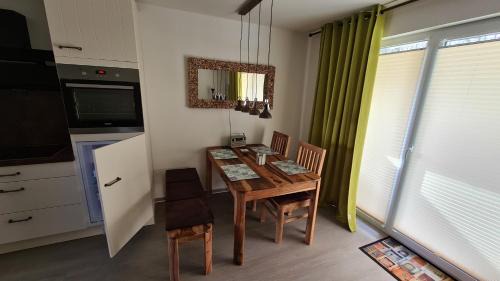 Gelbensande Apartamento | Lieblingsplatz im Küstenwald Graal-Müritz