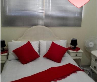 George Casa | Lientjies Overnight