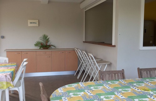 Saint-Joseph Villa | Lieu Calme et Verdoyant Pour se Ressourcer : bas de Villa Avec Piscine Pour 2per
