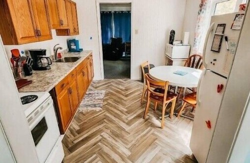 Dunnottar Casa | LIFE AT THE BEACH! - Matlock Manitoba