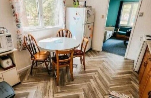 Dunnottar Casa | LIFE AT THE BEACH! - Matlock Manitoba