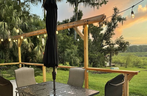 Micanopy Casa | LIFE COACH hosts Lakefront Retreat