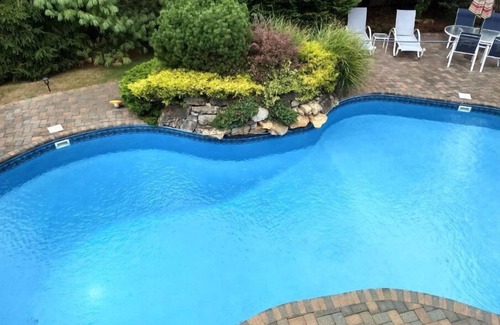Hampton Bays Casa | Life is a breeze by the bay