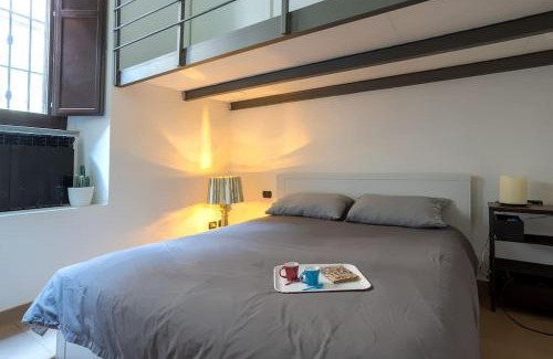 Barona Apartamento | Life is Beautiful Design LOFT Navigli Romolo, SmartTV, WiFi, AC and street parking