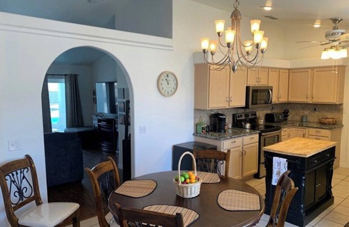 Sunridge Estates Casa | Life is Better on the River Snowbirds are Welcome-message for monthly rates.