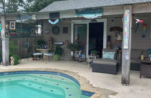 New Iberia Casa | Life is better poolside at The Bayou Pool House
