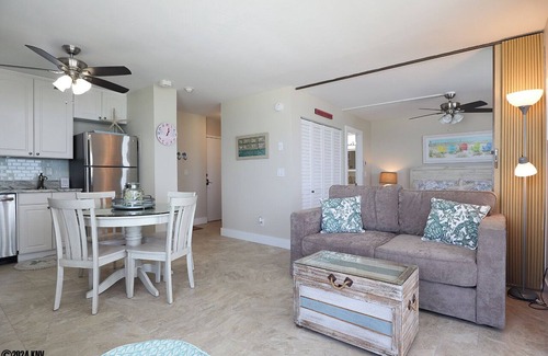 South Island Condominio | LIFE IS BETTER AT THE BEACH! ESTERO BEACH & TENNIS CLUB 603B!