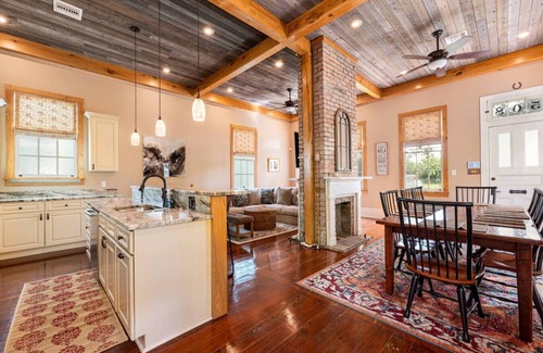 Irish Channel Casa | Old New Orleans Restored! 3 Bedroom Home Uptown!