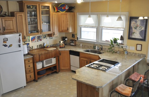 Norfolk Casa | LIFE ON A SANDBAR! Stay in the Pink House