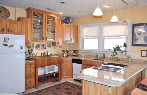 Norfolk Casa | LIFE ON A SANDBAR! Stay in the Pink House