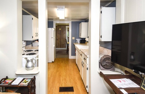 Winthrop Cabaña | Life on the Lake with Private Dock & Fire Pit!