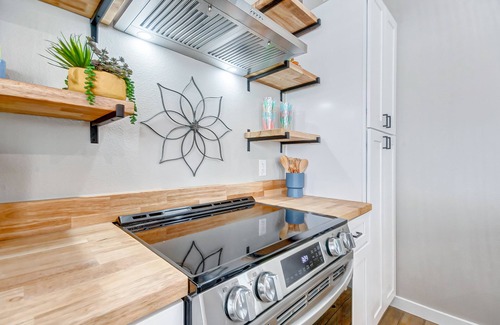 Port Bolivar Casa | Life's a Breeze - a 2 bedroom, 2 bath, that sleeps 4.