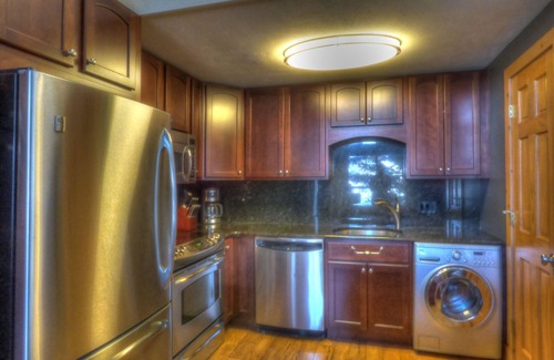 Steamboat Springs Condominio | Lift Tickets Ski-in-out Mnt Side Wifi, Fireplace, Clubhousewinter Shuttle
