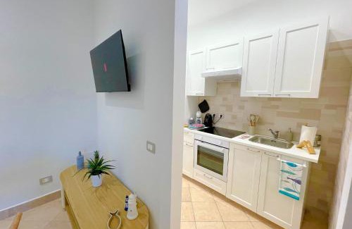 Anzio Apartamento | LIGEA APARTMENT - Bright Mediterranean Home with Bali-Inspired Touches - Central Anzio near Sea, Train and Bus Station