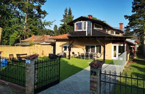 Fonyodliget Apartamento | Liget Apartman Fonyódliget - Balaton lake view 30 m from Beach.