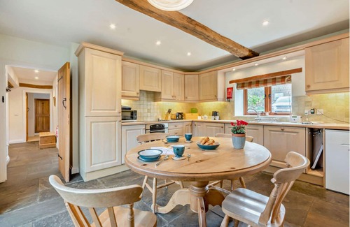 Ilmington Cabaña | Light and airy dog friendly barn conversion - Cider Press Cottage