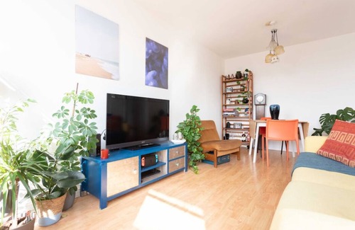Waltham Cross Apartamento | Light and Bright 2-bedroom apartment in Waltham Cross, free off street parking