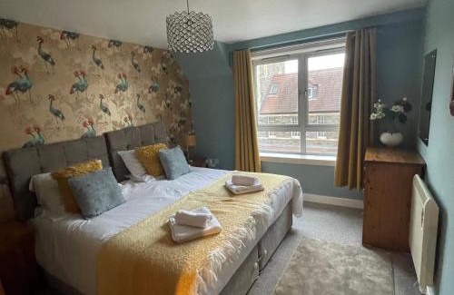 Windmill Hill Apartamento | Light & bright, centrally located apartment