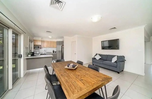 Bourkelands Apartamento | Light & Bright Homely Villa