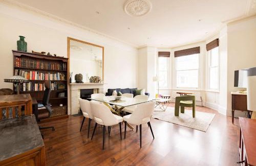 Redcliffe Apartamento | Light-filled 2-Bedroom Chelsea Apartment